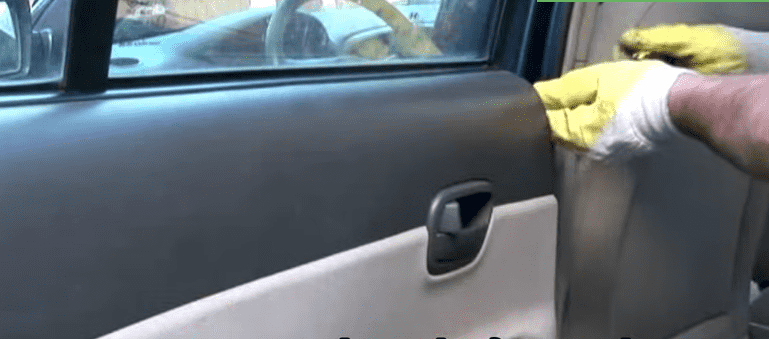 khắc phục kẹt cửa kính ô tô